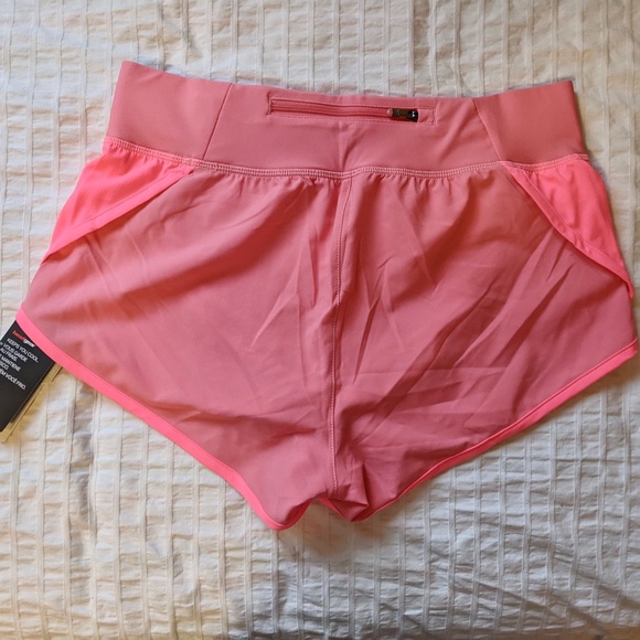 Under Armour Shorts - Picture 2 of 4